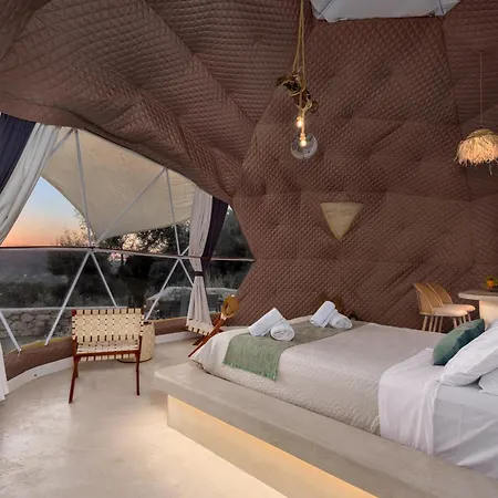 Gogna Luxury Domes - Golden Fig דירה