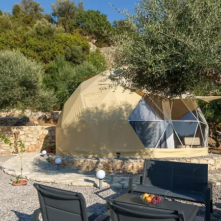 Gogna Luxury Domes - Golden Fig